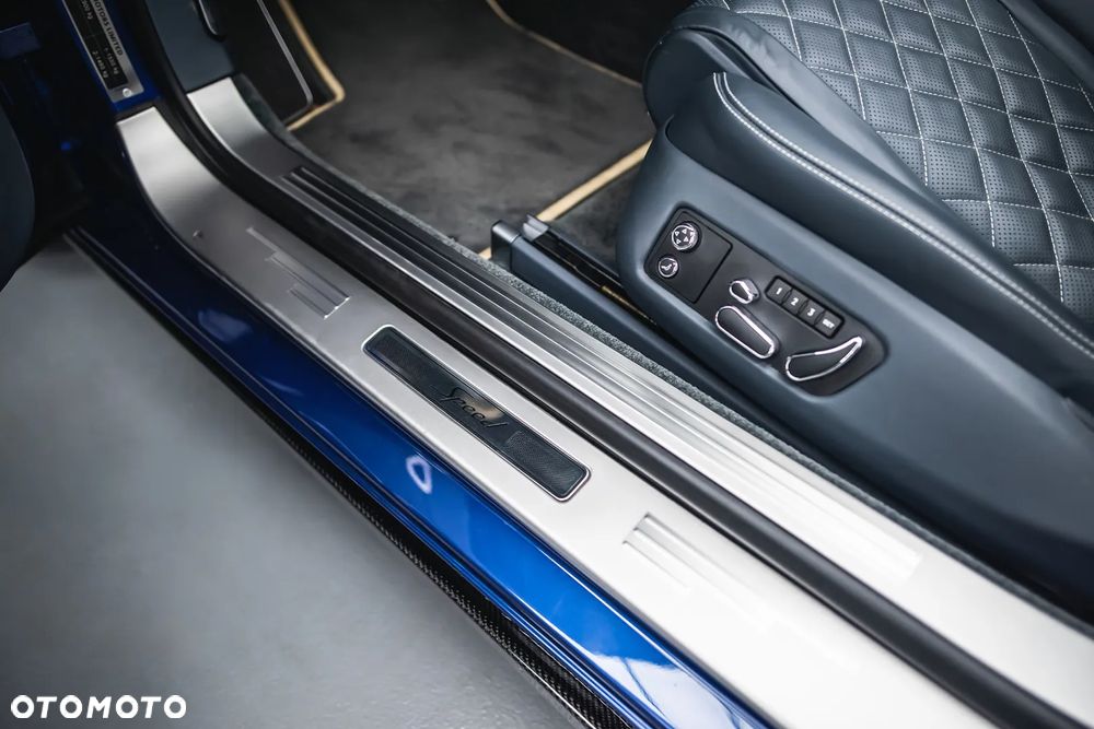 Bentley Continental GT - 29