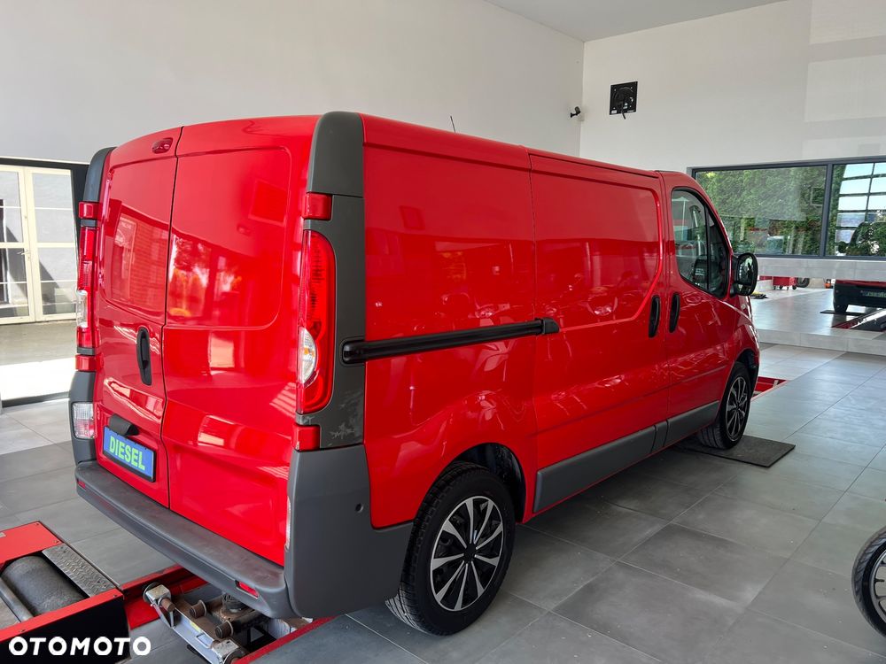 Renault Trafic - 8