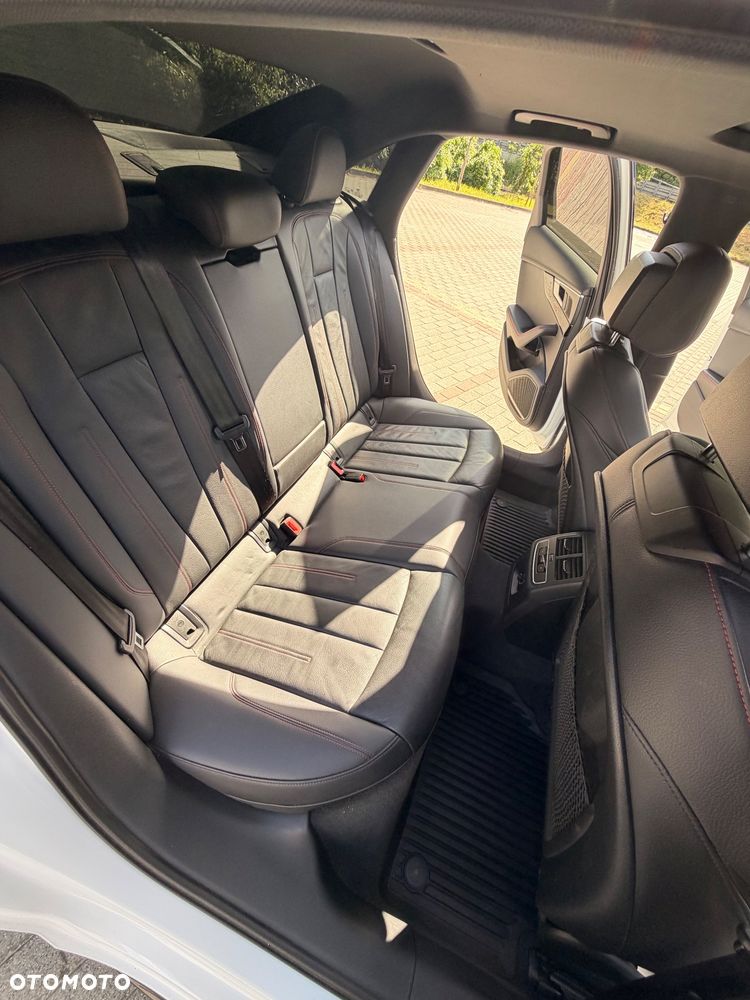 Audi A4 Limousine - 12