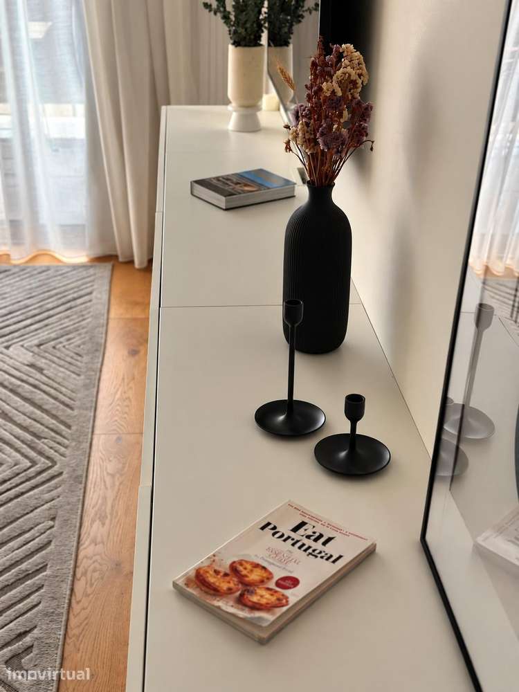 Apartamento T1 Mobilado com Varanda - Grande imagem: 4/16