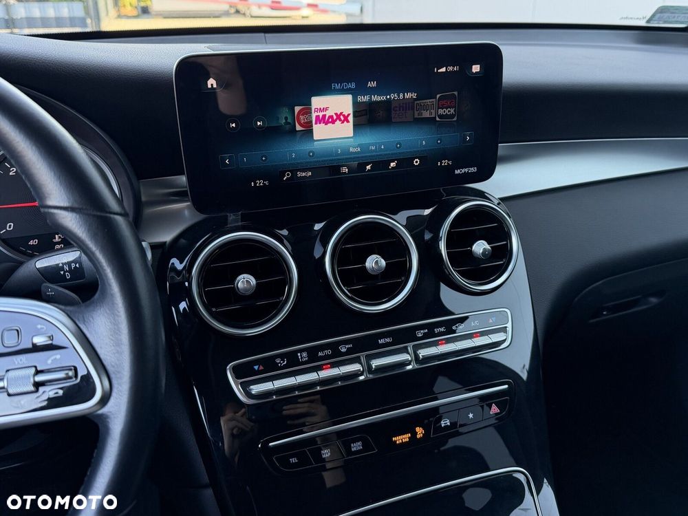 Mercedes-Benz GLC 200 d Business Edition - 37