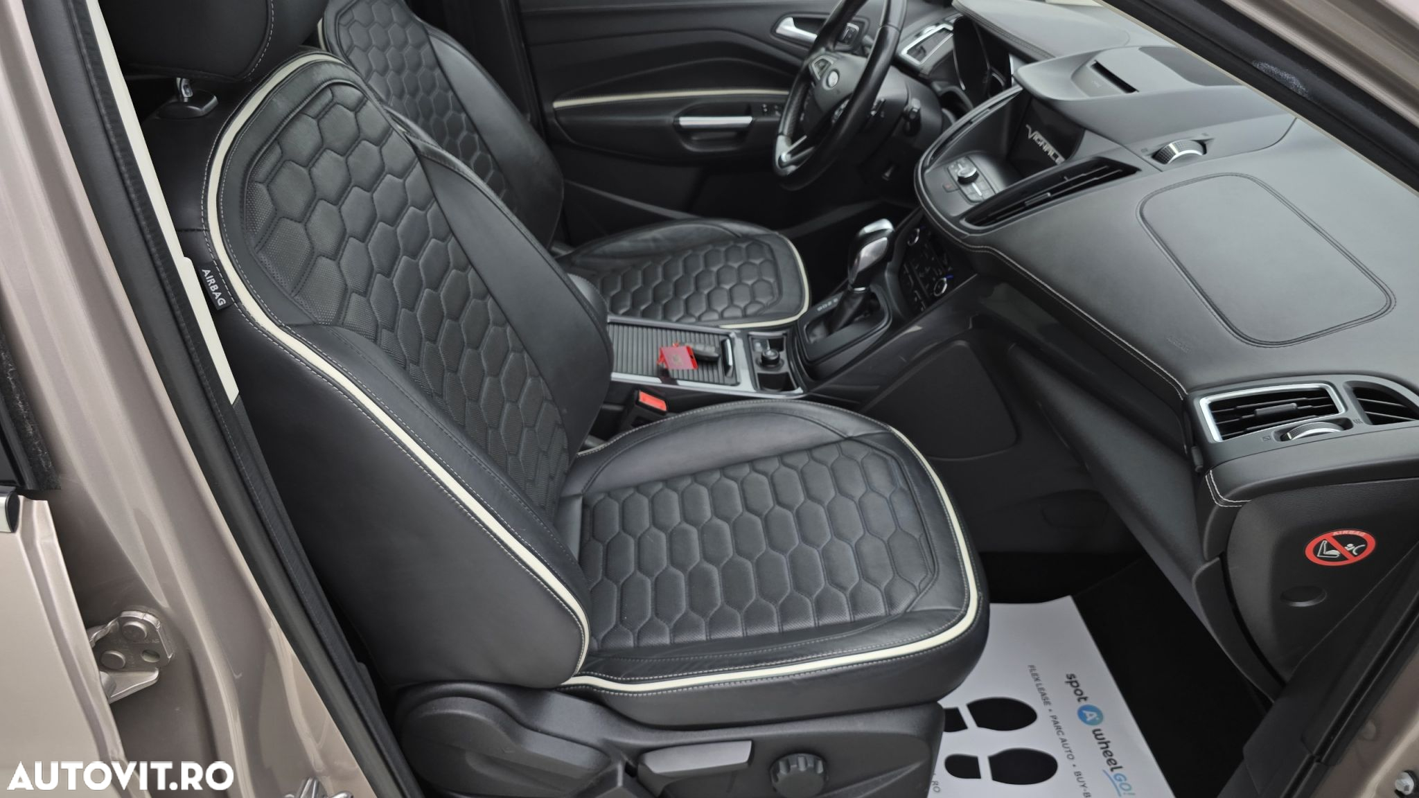 Ford Kuga - 19