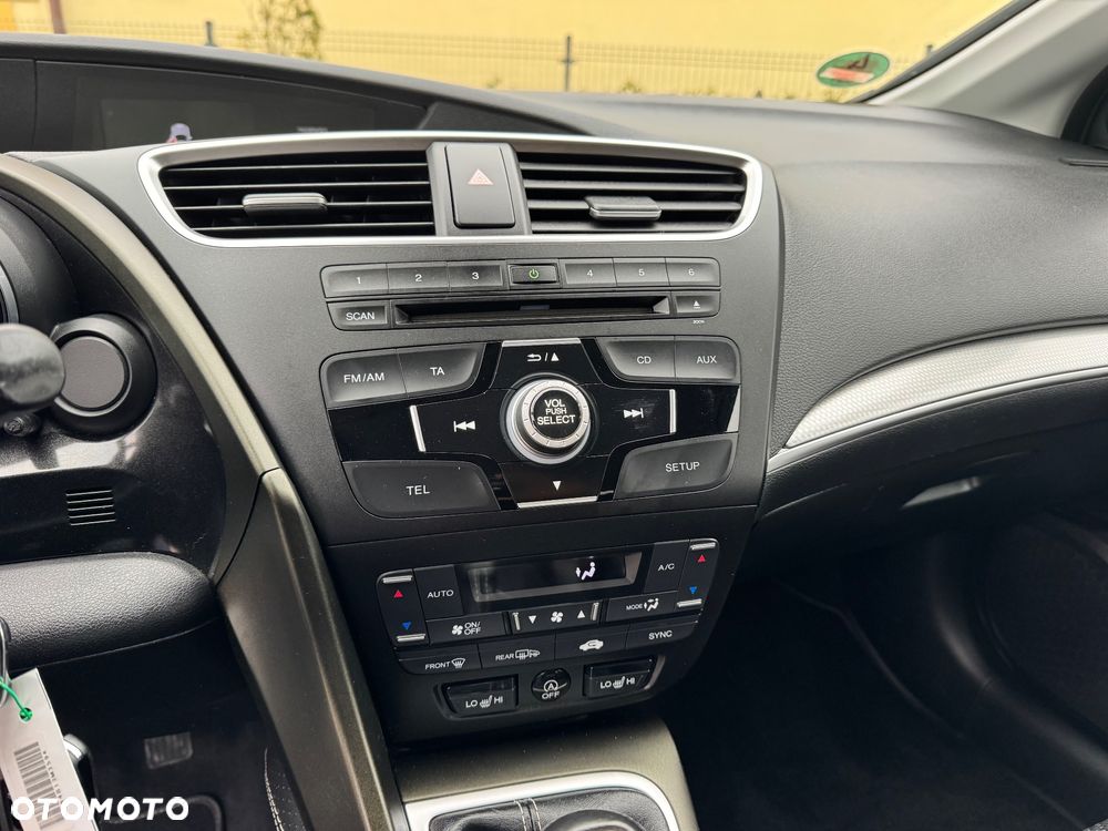Honda Civic 1.4 i-VTEC Sport Black Edition - 22