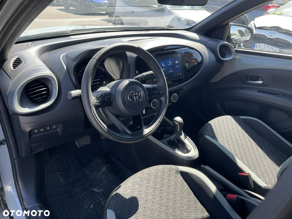 Toyota Aygo X 1.0 VVT-i Selection X-cite X-shift - 8