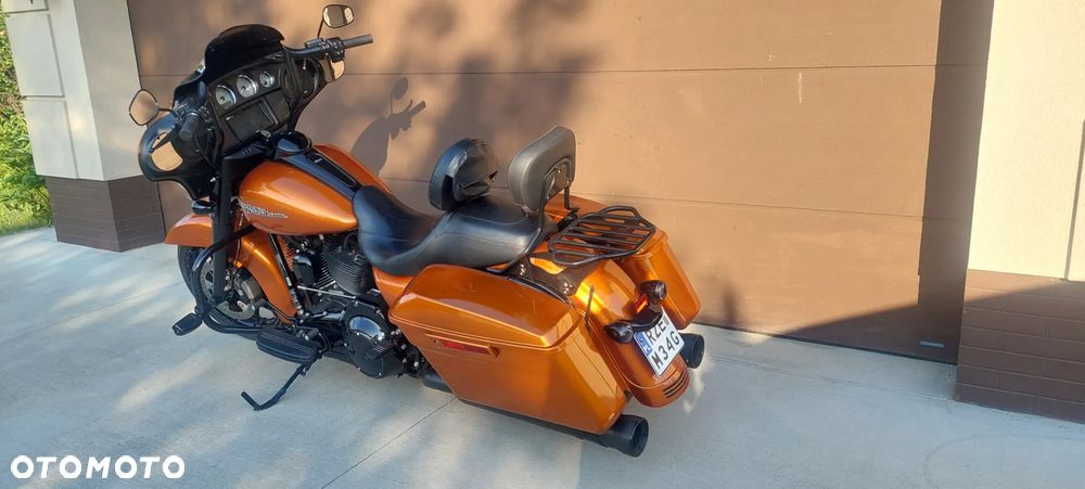 Harley-Davidson Touring Street Glide - 8