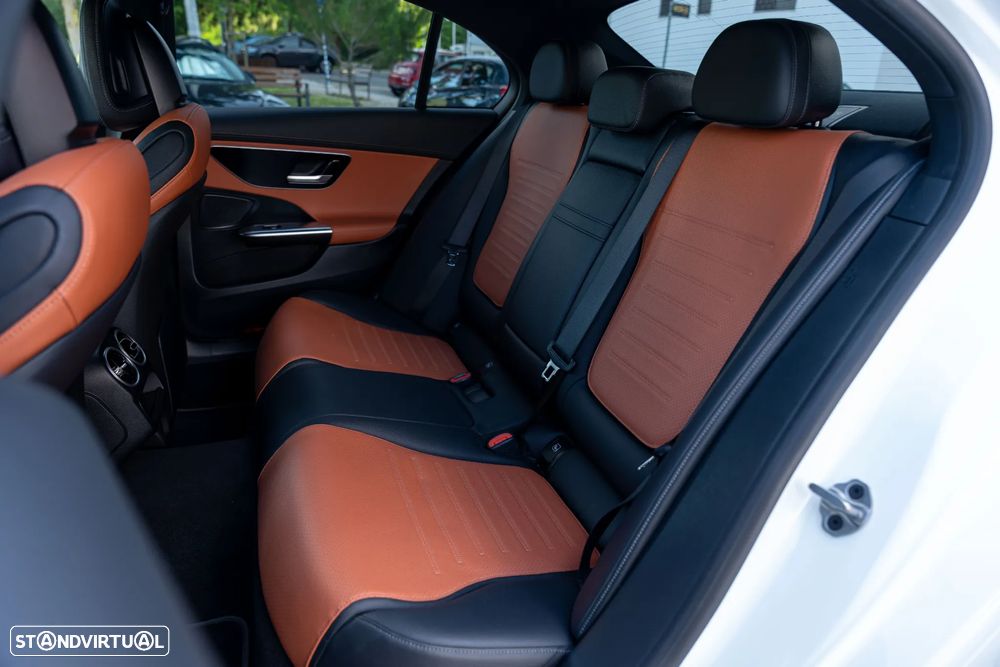 Mercedes-Benz C 300 d AMG Line - 36