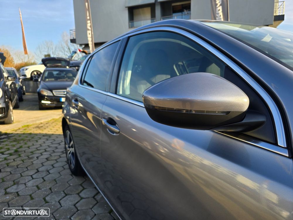 Peugeot 308 1.2 PureTech Allure EAT8 - 13