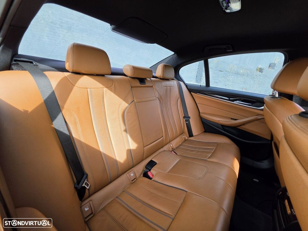 BMW 530 e iPerformance Line Luxury - 7