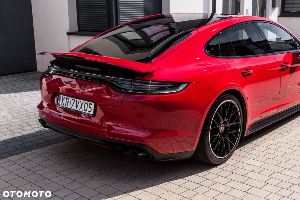Porsche Panamera GTS - 9