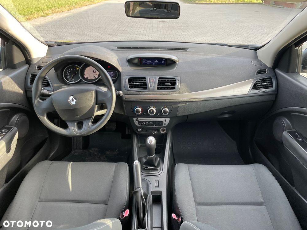 Renault Clio - 7
