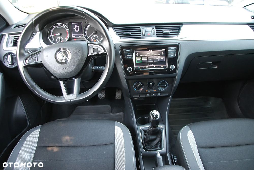 Skoda RAPID 1.0 TSI Ambition - 24