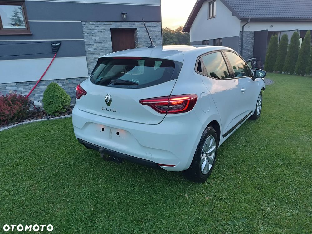 Renault Clio - 12