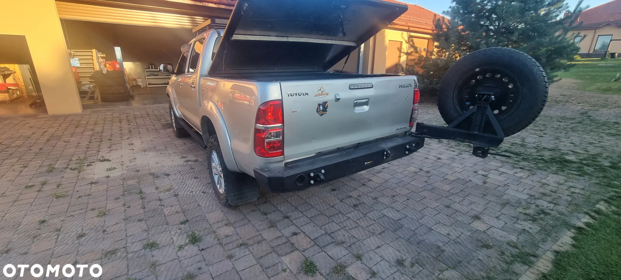 Toyota Hilux 3.0 D-4D Adventure - 11