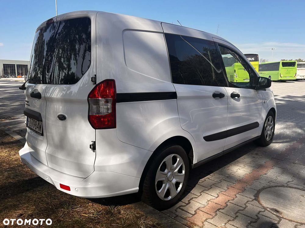 Ford Transit courier - 4