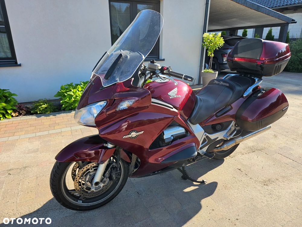 Honda ST - 6