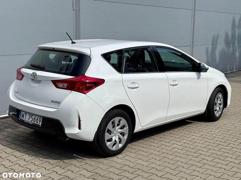 Toyota Auris 1.6 Premium Comfort - 3