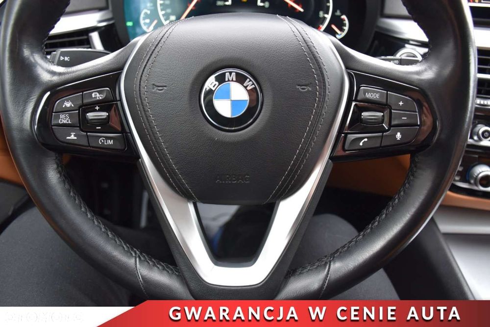 BMW Seria 5 520d xDrive Luxury Line sport - 15
