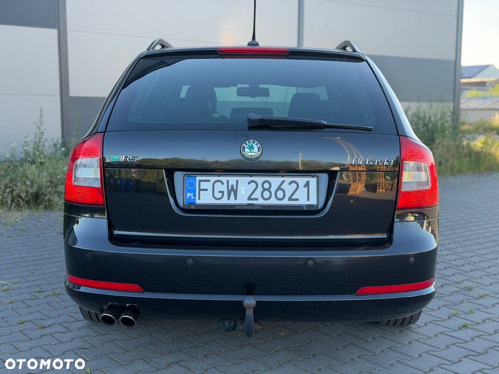 Skoda Octavia 2.0 TDI RS DSG - 17