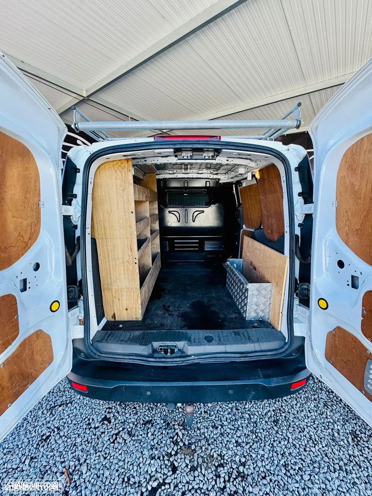Ford Transit Connect - 32