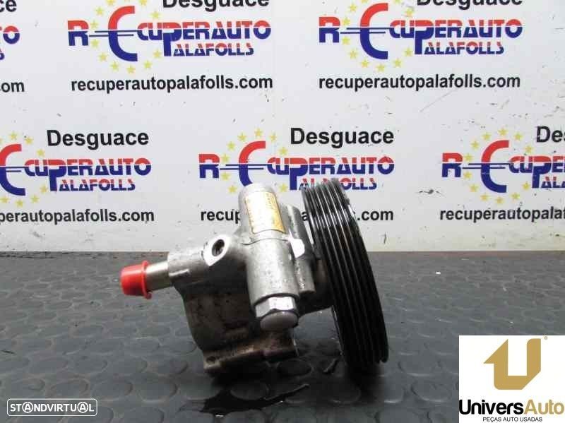 BOMBA DIREÇÃO RENAULT LAGUNA II 2003 -8200223612 - 1