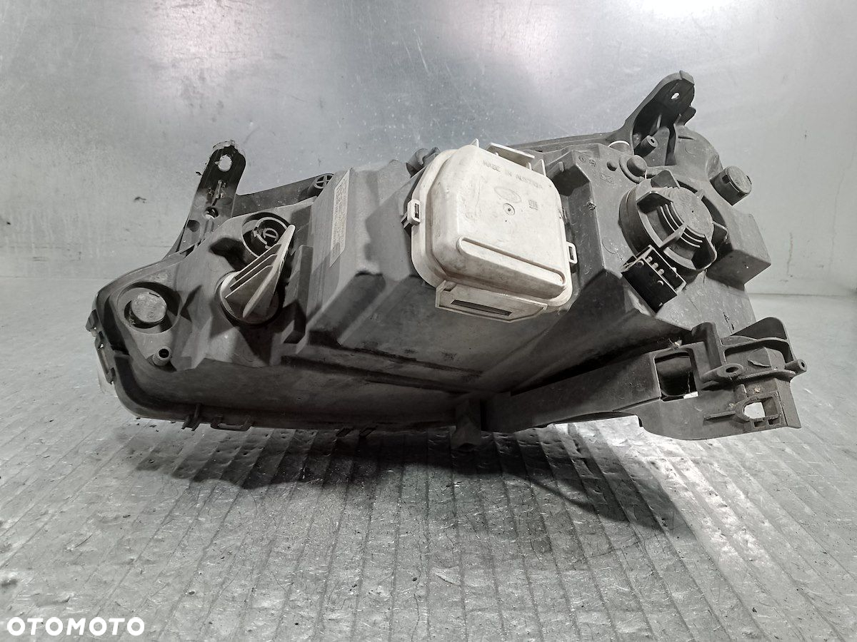 LAMPA PRZÓD PRAWA OPEL CORSA C 13237262 0096726 1.2 - 3