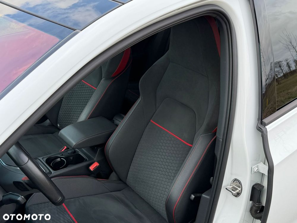 Volkswagen Golf 2.0 TSI OPF DSG GTI Clubsport 45 - 21