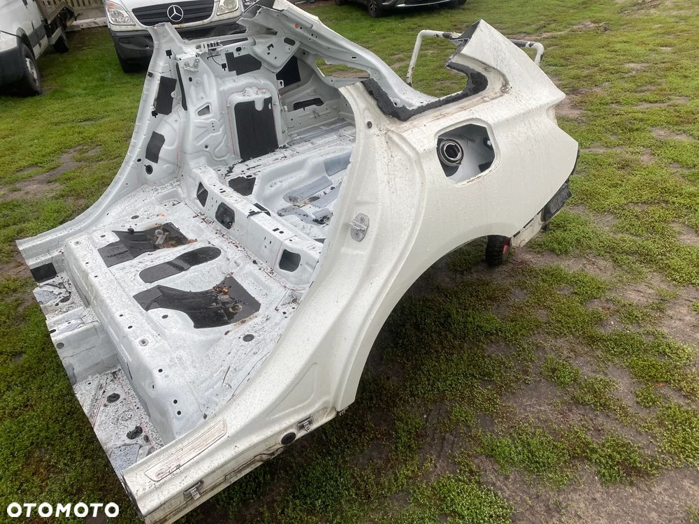 MERCEDES cla 117 shooting brake kombi tyl karoseri cwiartka prawa lewa kolor 650 - 4