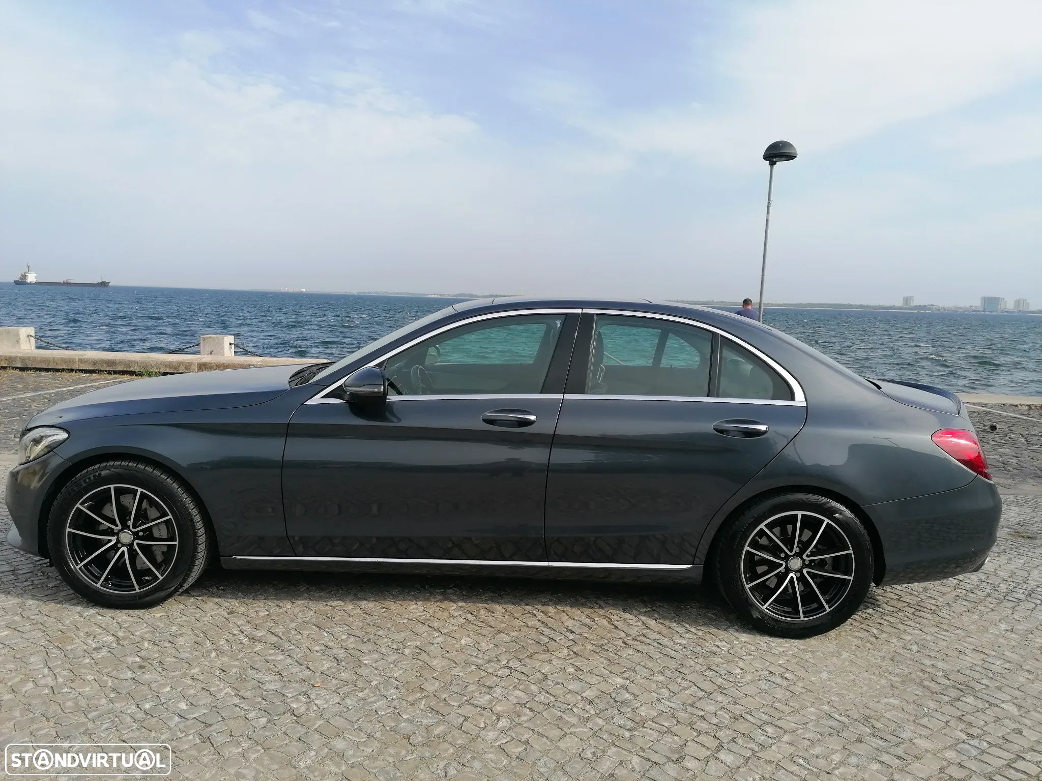 Mercedes-Benz C 350 e - 1