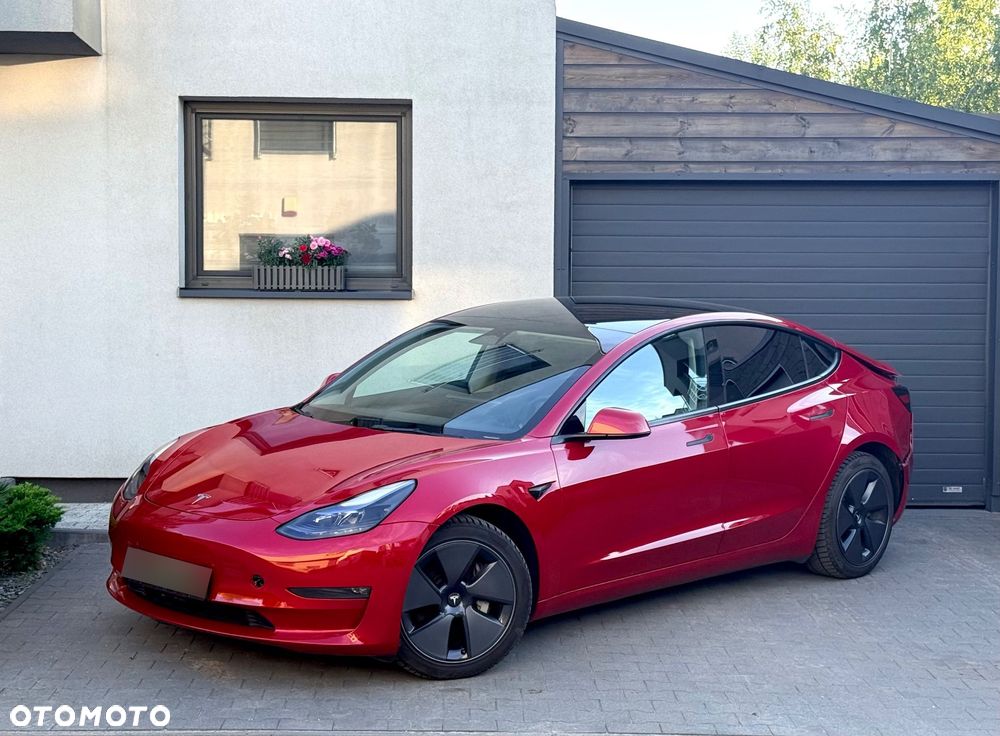 Tesla Model 3 - 5