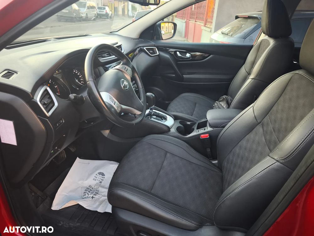 Nissan Qashqai 1.6 DCI Xtronic TEKNA+ - 9