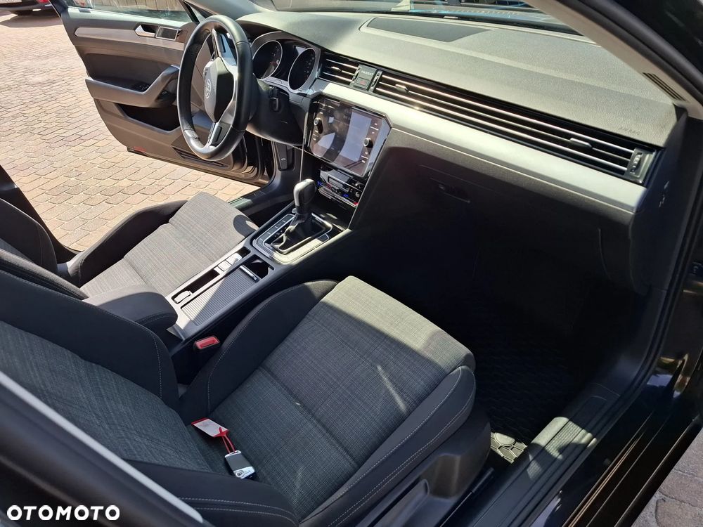 Volkswagen Passat 1.5 TSI EVO Business DSG - 11