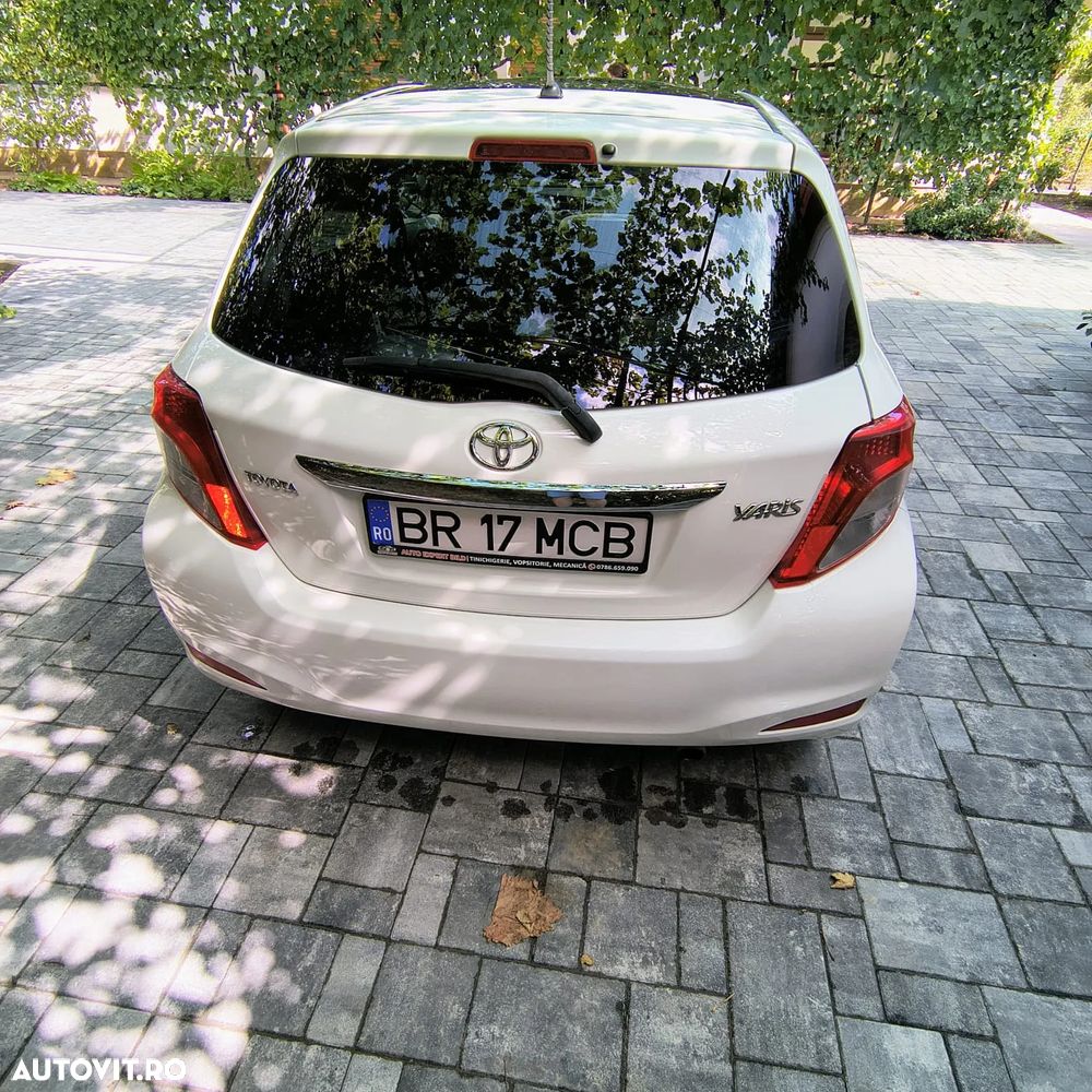 Toyota Yaris 1.3 Dual VVT-i Terra Plus - 7
