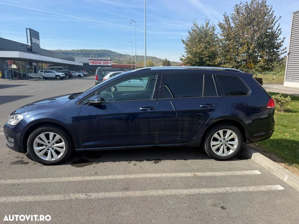 Volkswagen Golf - 6
