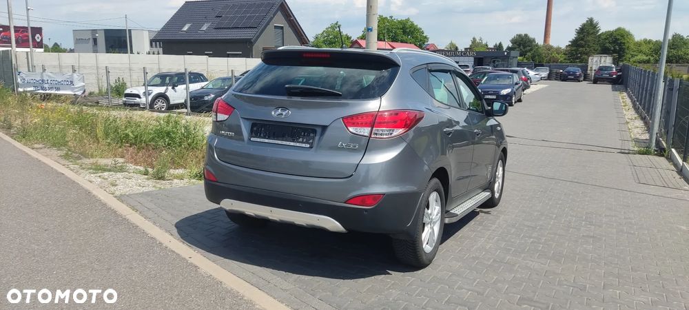 Hyundai ix35 1.6 2WD Fifa World Cup Edition - 6
