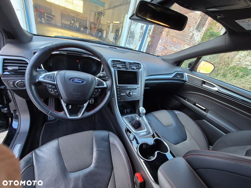 Ford Mondeo 1.5 EcoBoost ST-Line X - 4