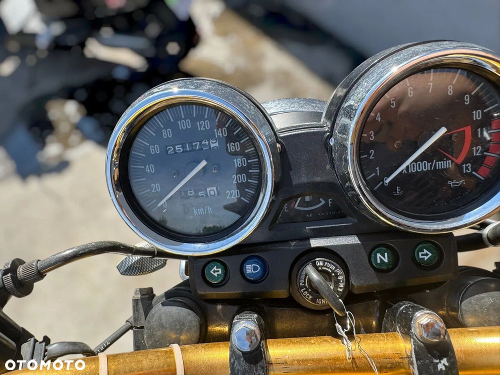 Suzuki ER - 7