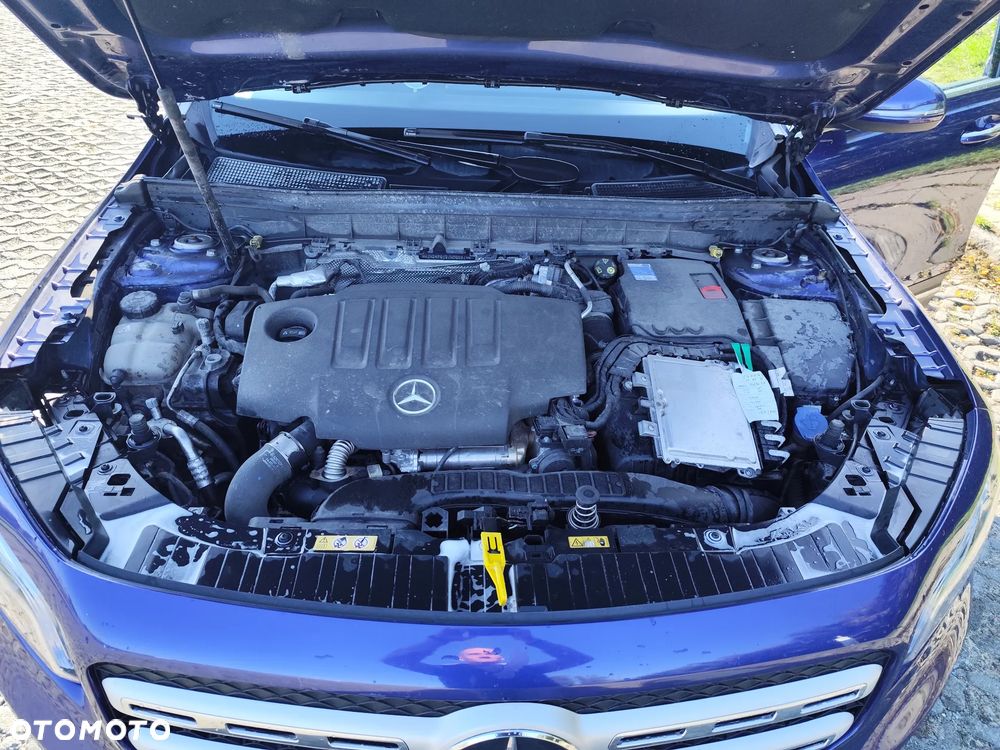 Mercedes-Benz GLB - 22