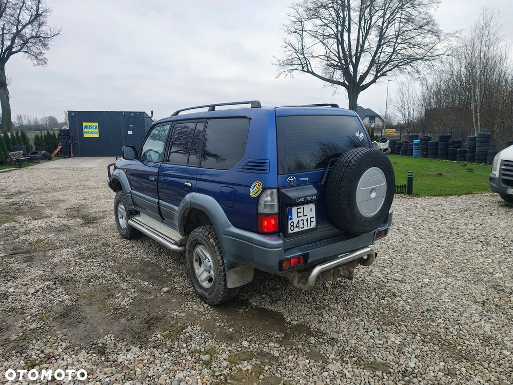 Toyota Land Cruiser - 5