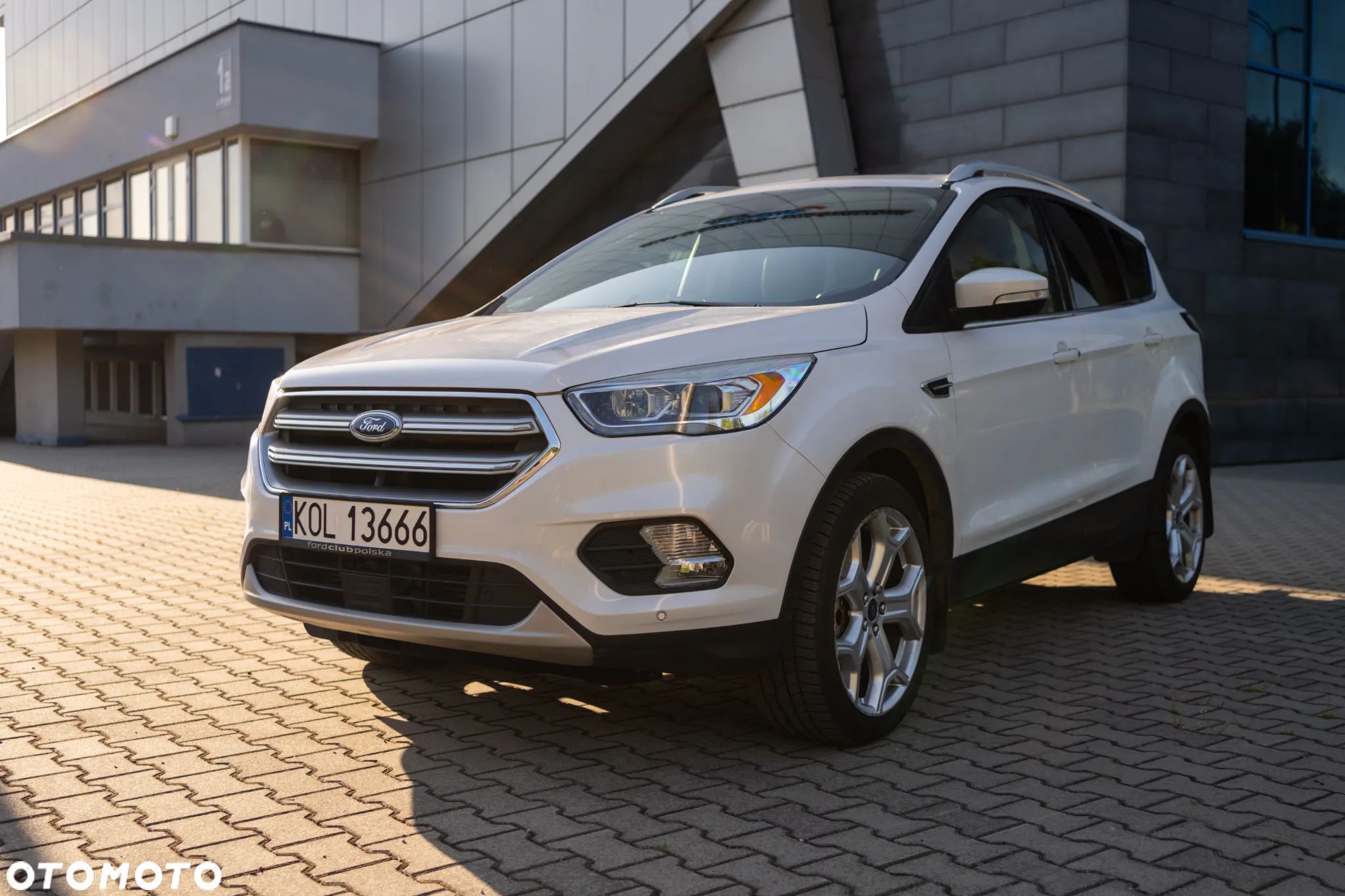 Ford Escape 2.0 EcoBoost AWD Titanium - 1
