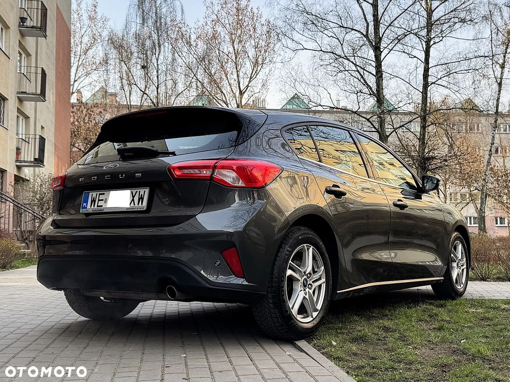 Ford Focus 1.0 EcoBoost Trend Edition - 39