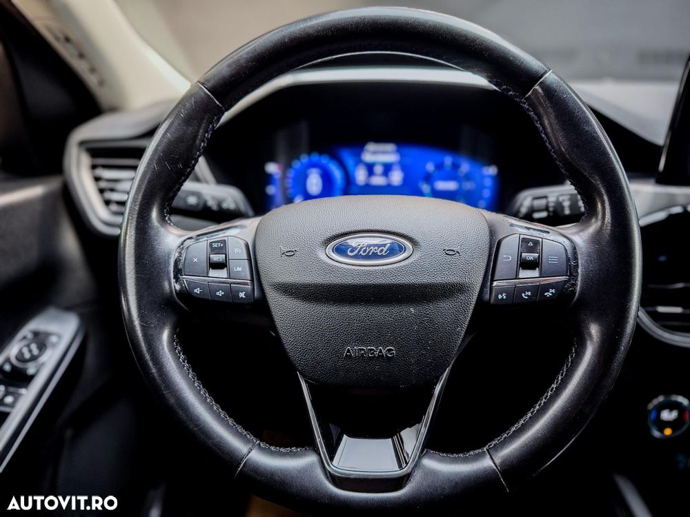 Ford Kuga - 16