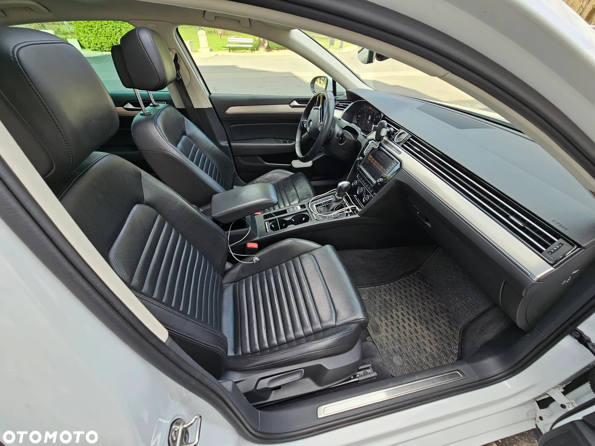 Volkswagen Passat 2.0 TSI BMT 4Mot Highline DSG - 10