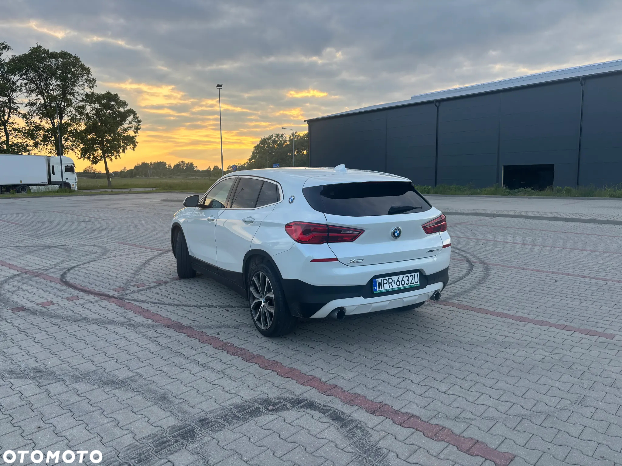BMW X2 - 5