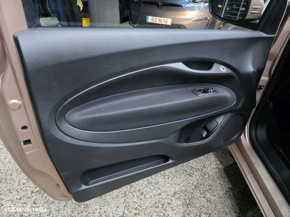 Fiat 500e 3 + 1 23.65 kWh - 10