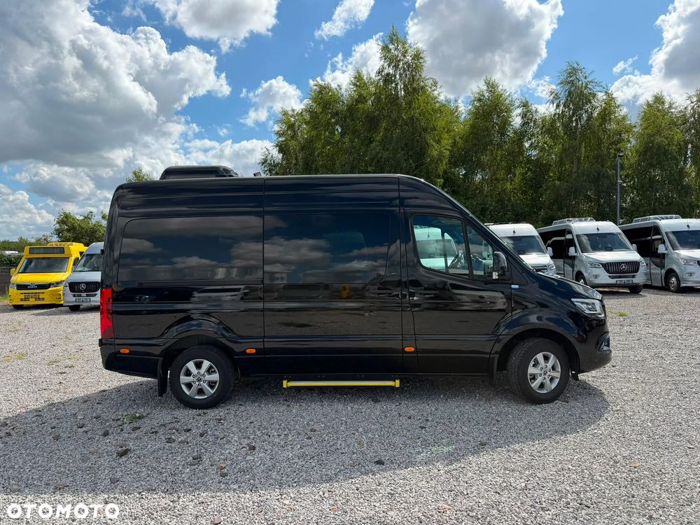 Mercedes-Benz Sprinter 319 - 3