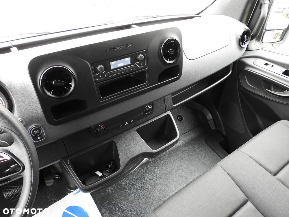 Mercedes-Benz ESPRINTER NOWY ELEKTRYCZNY FURGON AUTOMAT  GWARANCJA  95KM - 29