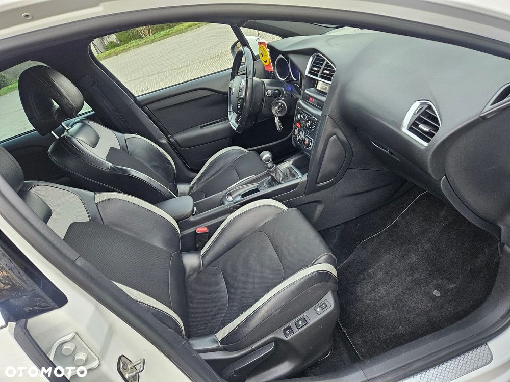 Citroën C4 VTi 120 Exclusive - 15