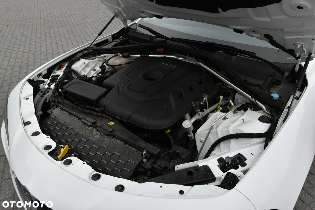 Alfa Romeo Giulia 2.2 Diesel - 40