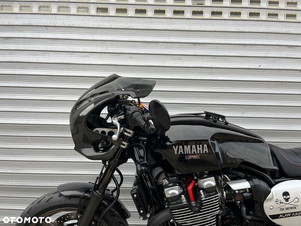 Yamaha XJR - 30