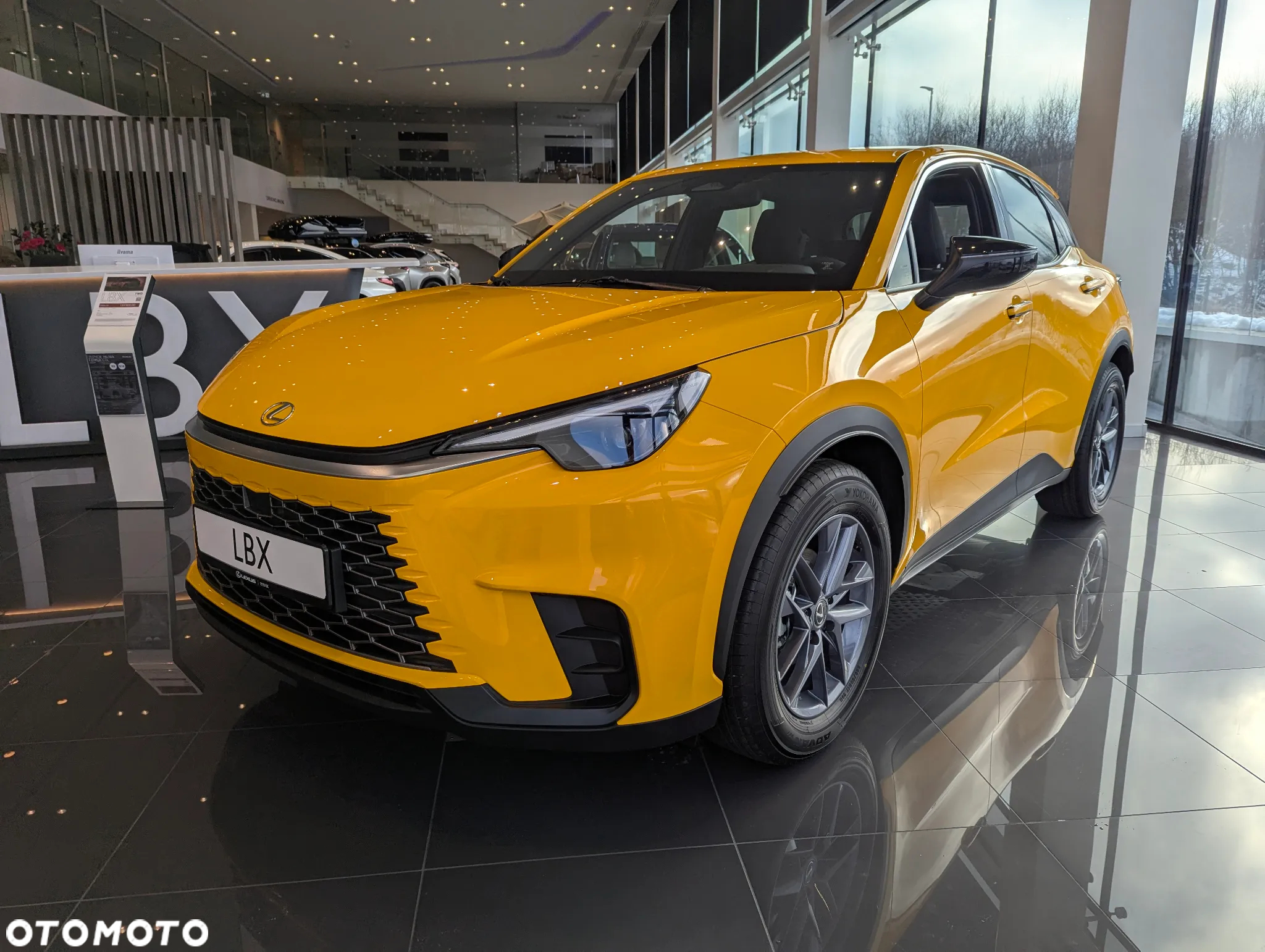 Lexus LBX 1.5 Hybrid - 2